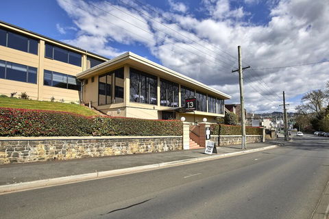 Commodore Regent - Accommodation Perth 2