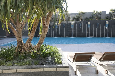 Mantra Circle On Cavill - Accommodation Perth 4