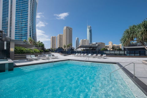 Mantra Circle On Cavill - Accommodation Perth 2