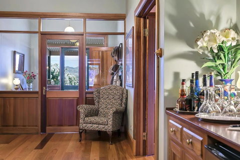 Abbotsford Country House - Accommodation Perth 1