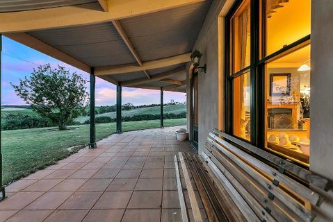 Abbotsford Country House - Accommodation Perth 2