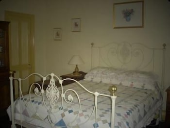 Robe House - Accommodation Perth 5