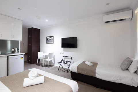 Merivale Motel - Perth Resorts 4
