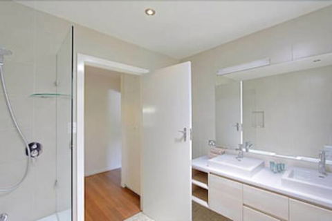 Mi Casa Holiday House - Perth Resorts 4