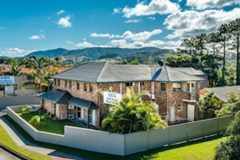 Park Beach Resort Motel - Accommodation Perth 0