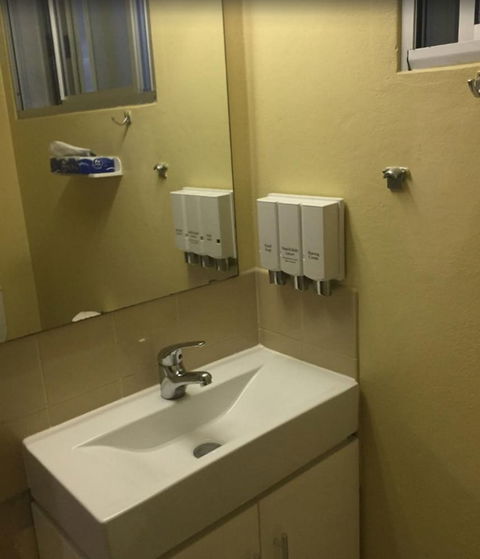 Bentleigh Motor Inn - Perth Resorts 6