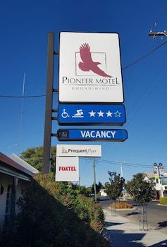 Pioneer Motel - Accommodation Perth 5