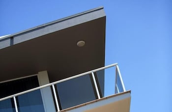 Point Residences - Accommodation Perth 5