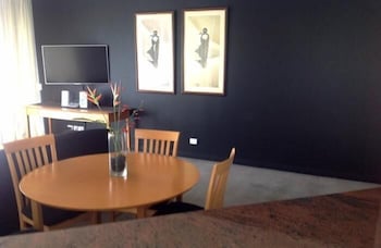 Point Residences - Accommodation Perth 2