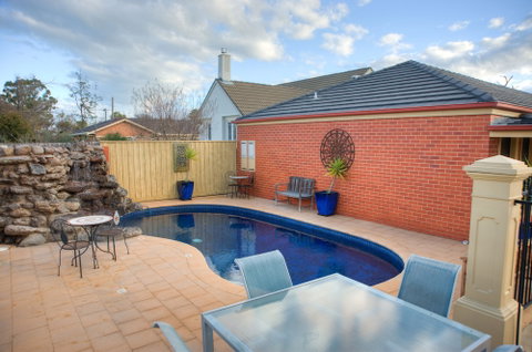 The Georgian Motor Lodge - Accommodation Perth 4