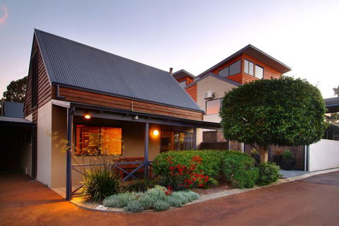 Bay Village Resort & Spa - Perth Resorts 1