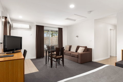 Comfort Inn Silver Birch - Accommodation Perth 1
