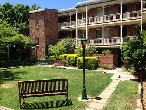 Adina Serviced Apartments Canberra Kingston - Accommodation Perth 2