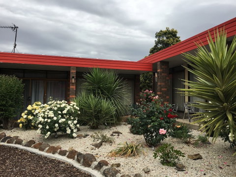Statesman Motor InnÂ  - Accommodation Perth 1