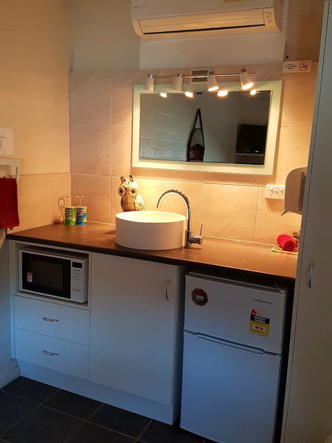 Bidgee Motor Inn - Accommodation Perth 6