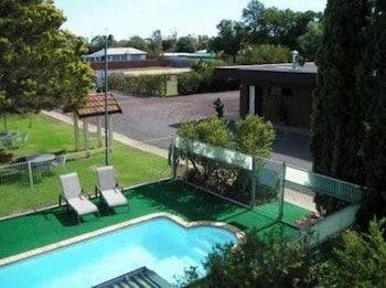 Nicholas Royal Motel - Accommodation Perth 6