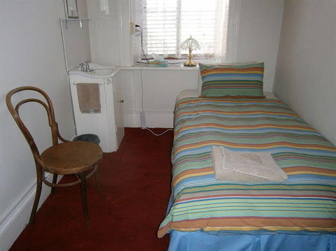 The Grand Guesthouse - Accommodation Perth 1