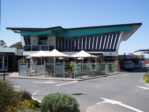 Highlander Hotel - Accommodation Perth 1