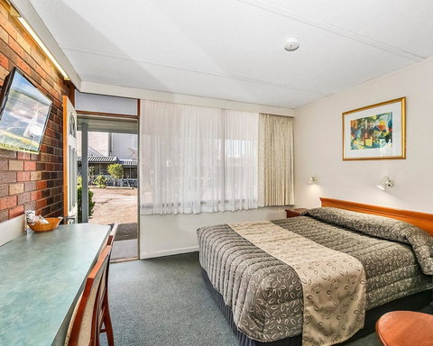 Comfort Inn Cedar Lodge - Perth Resorts 5