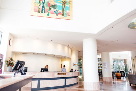 Crowne Plaza Surfers Paradise, An IHG Hotel - Accommodation Perth 6