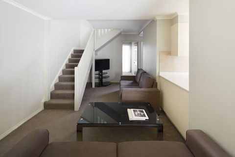 Pinnacle Apartments - Accommodation Perth 6