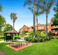 Comfort Apartments Royal Gardens