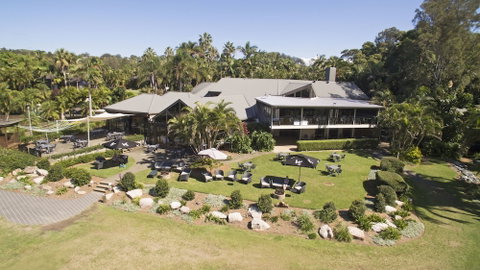BreakFree Aanuka Beach Resort - Accommodation Perth 0