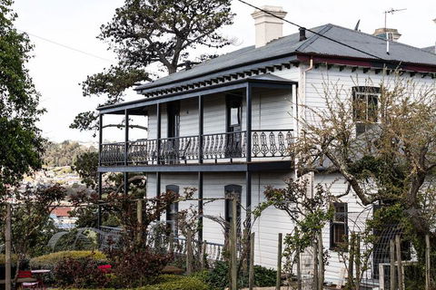 The Dragonfly Inn - Accommodation Perth 1