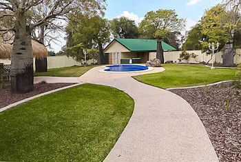 Overlander Homestead Motel - Perth Resorts 3