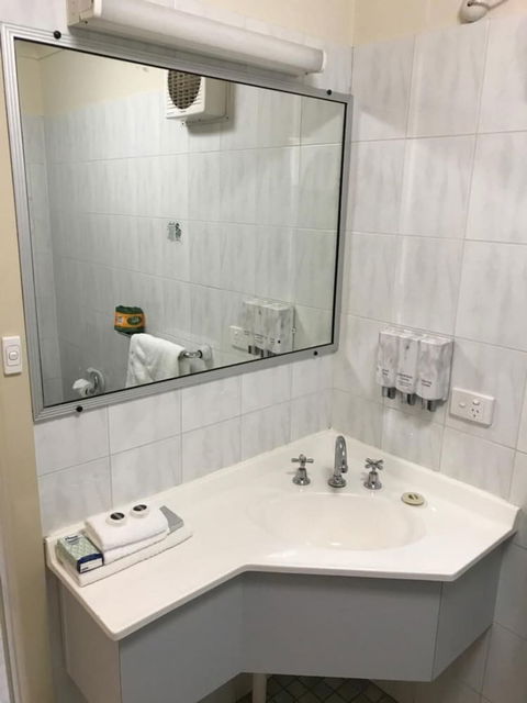 Orange Motor Lodge - Accommodation Perth 5