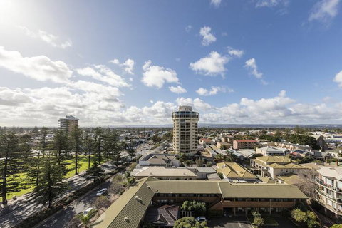 Oaks Glenelg Liberty Suites - Accommodation Perth 3
