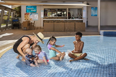 Crowne Plaza Alice Springs Lasseters, An IHG Hotel - Accommodation Perth 1