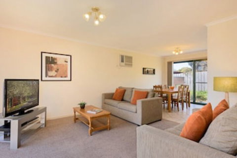 Mount Waverley Townhouses - Accommodation Perth 0