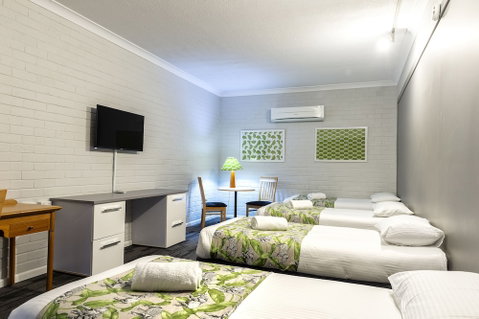 Country Motel Ipswich - Accommodation Perth 6