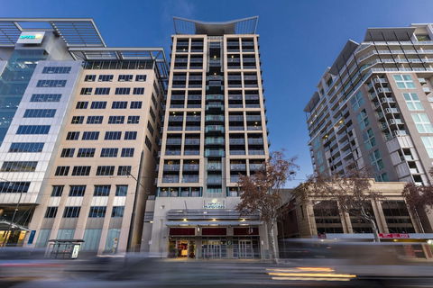 Oaks Adelaide Horizons Suites - Accommodation Perth 2