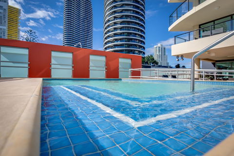 Mantra Broadbeach On The Park - Accommodation Perth 4