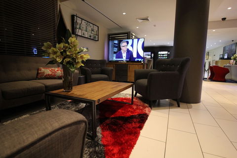 Ibis Newcastle - Accommodation Perth 2