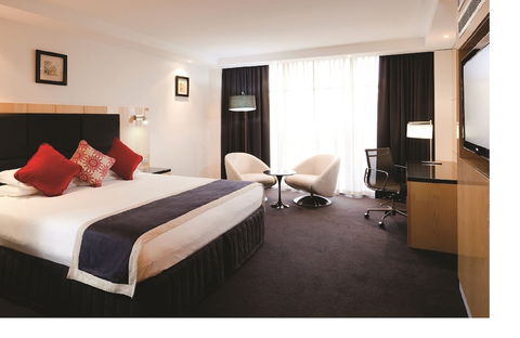 Adelaide Rockford - Perth Resorts 6