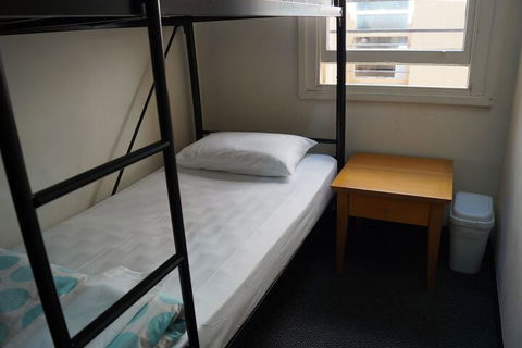 Maze Backpackers - Perth Resorts 7