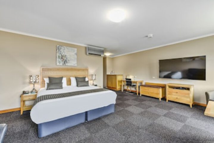 Mount Gambier SA Accommodation Perth