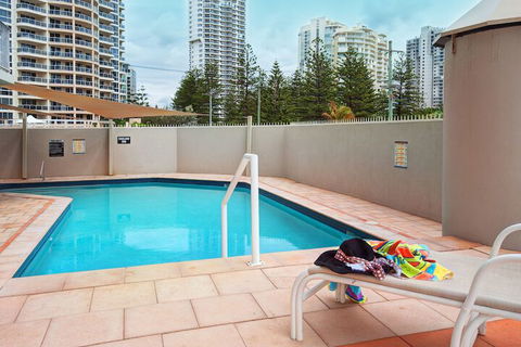 Golden Sands Apartments - Accommodation Perth 2