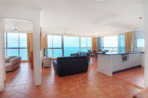 Golden Sands Apartments - Accommodation Perth 5