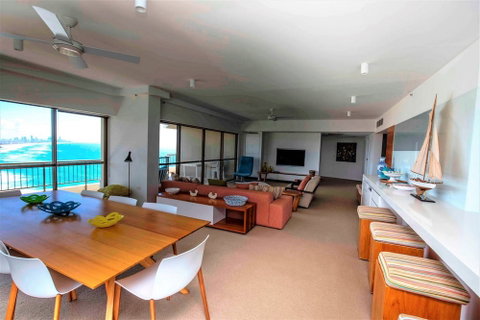 Gemini Court Holiday Apartments - Accommodation Perth 4