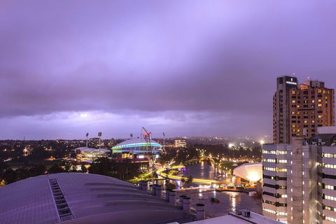 Oaks Adelaide Embassy Suites - Accommodation Perth 5