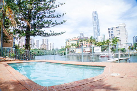 Surfers Riverside Apartments - Accommodation Perth 1