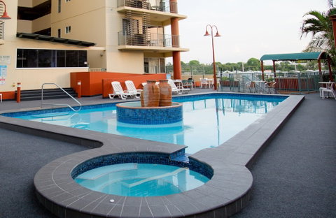 Cullen Bay Resort - Accommodation Perth 3