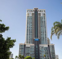 Mantra Crown Towers - Accommodation Perth