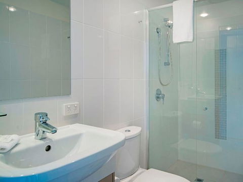 Azzura Greens Resort - Accommodation Perth 5
