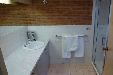Colonial Motor Inn Bairnsdale - Accommodation Perth 6