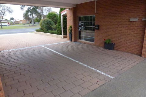 Colonial Motor Inn Bairnsdale - Accommodation Perth 3